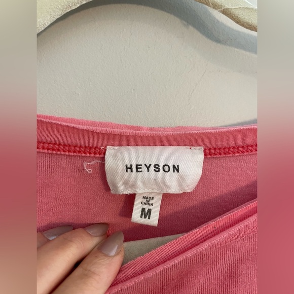 HEYSON Pink Stitched T Shirt - Picture 3 of 4